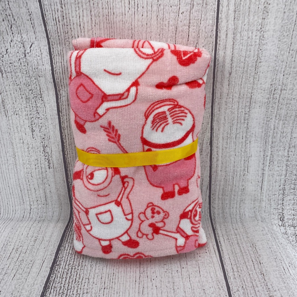 Minions Hand Towel (Set of 2) Pink Valentine Heart Despicable Me Cupid Cartoon